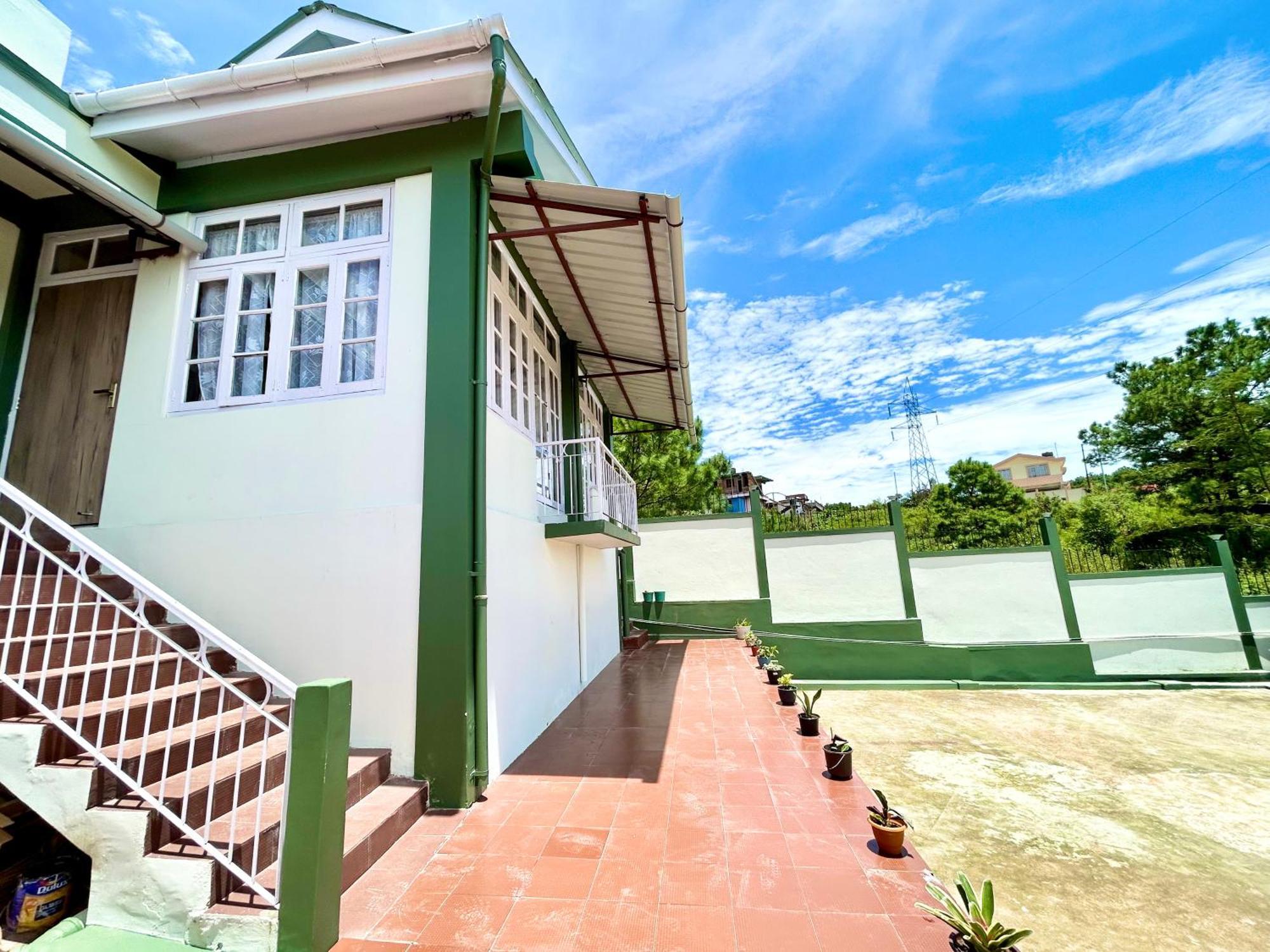 Yepplo Holiday Home - Complimentary Breakfast - 24 Hrs Caretaker & Power Backup Shillong Exterior photo