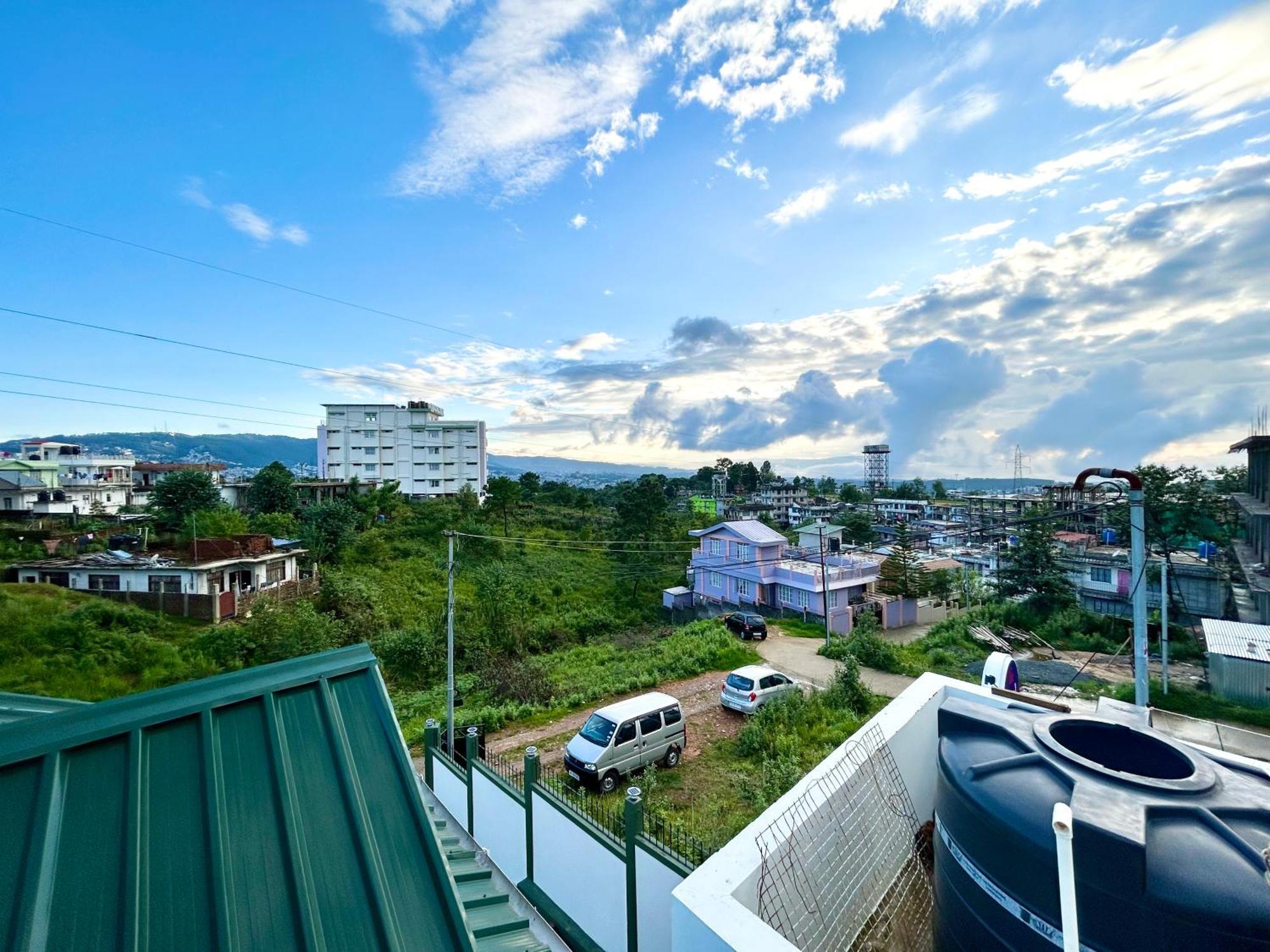 Yepplo Holiday Home - Complimentary Breakfast - 24 Hrs Caretaker & Power Backup Shillong Exterior photo