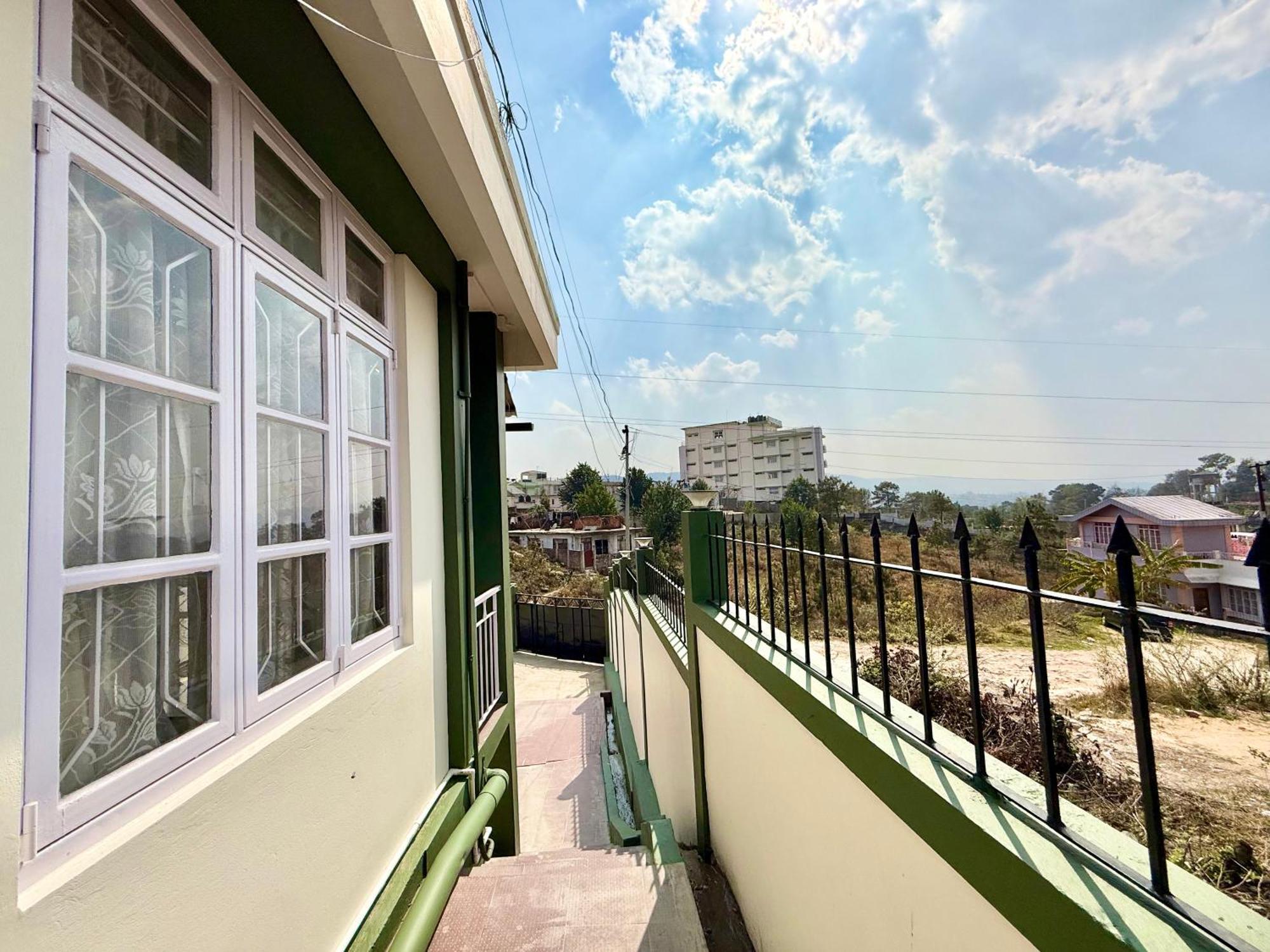 Yepplo Holiday Home - Complimentary Breakfast - 24 Hrs Caretaker & Power Backup Shillong Exterior photo